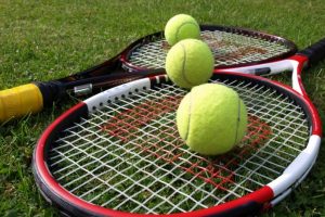 Теннисная ракетка: как выбрать