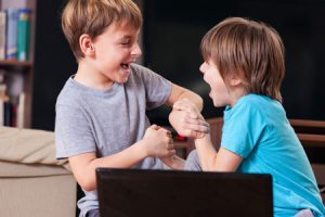 Детские ссоры: как помирить братьев